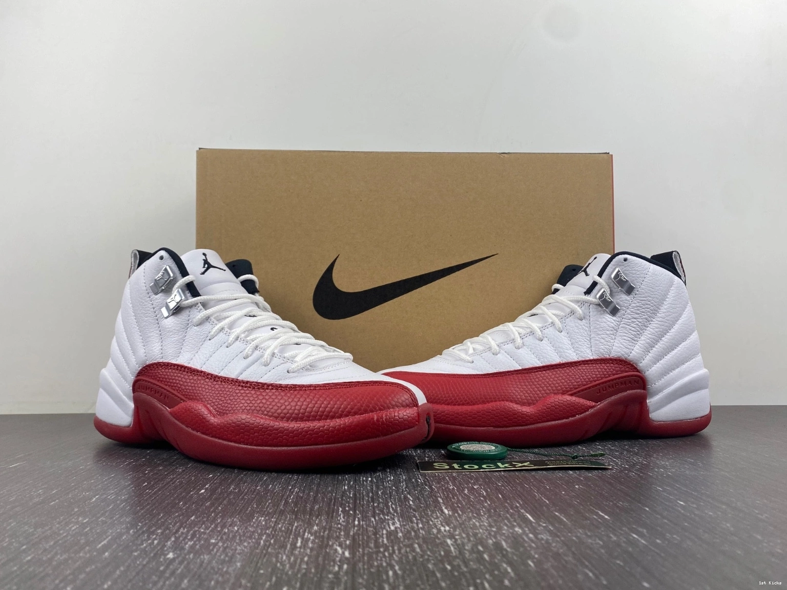 CT8013-116 Cherry Air 12 Jordan 0412